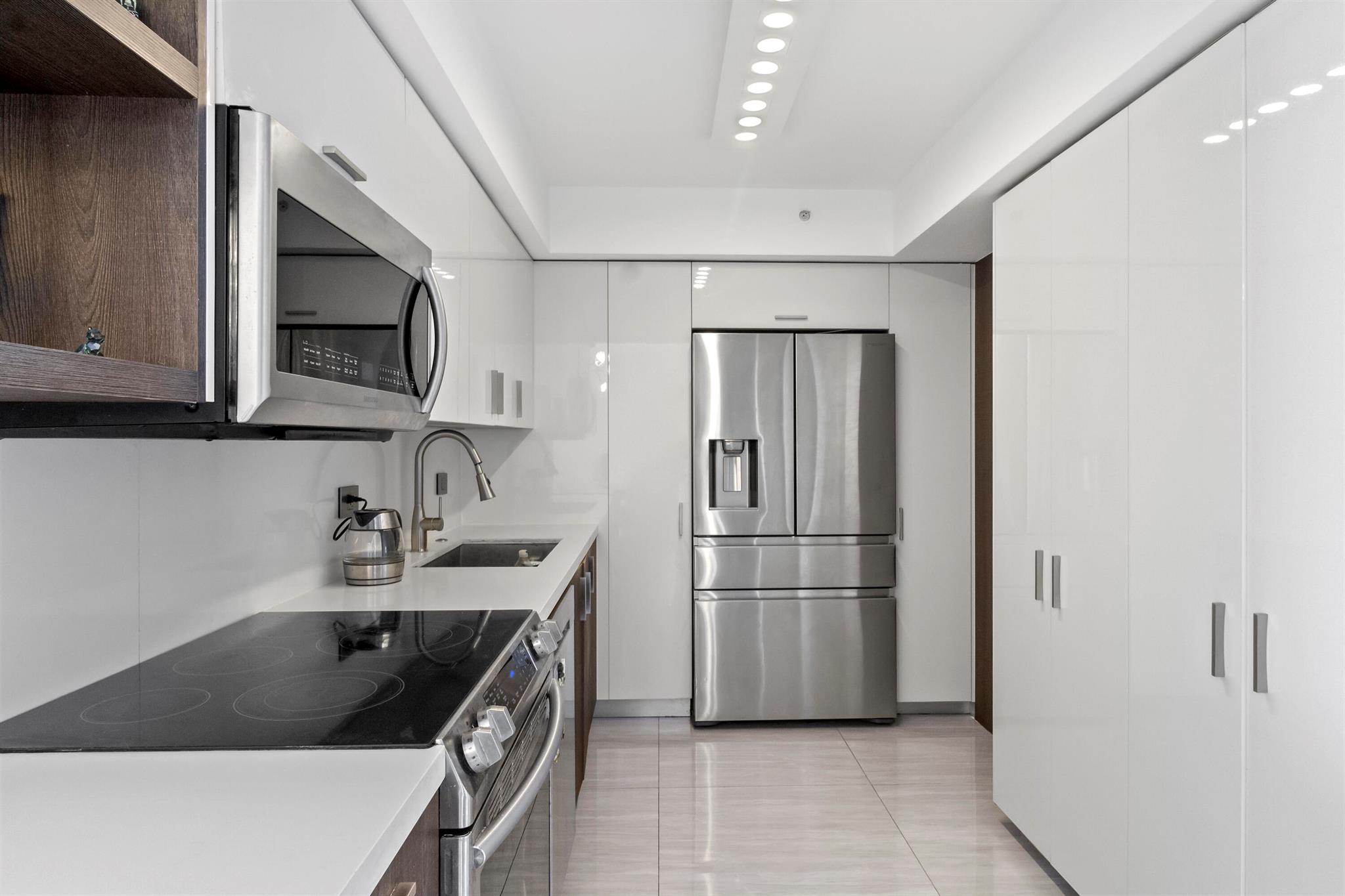 WATERVIEW CONDO - Residential