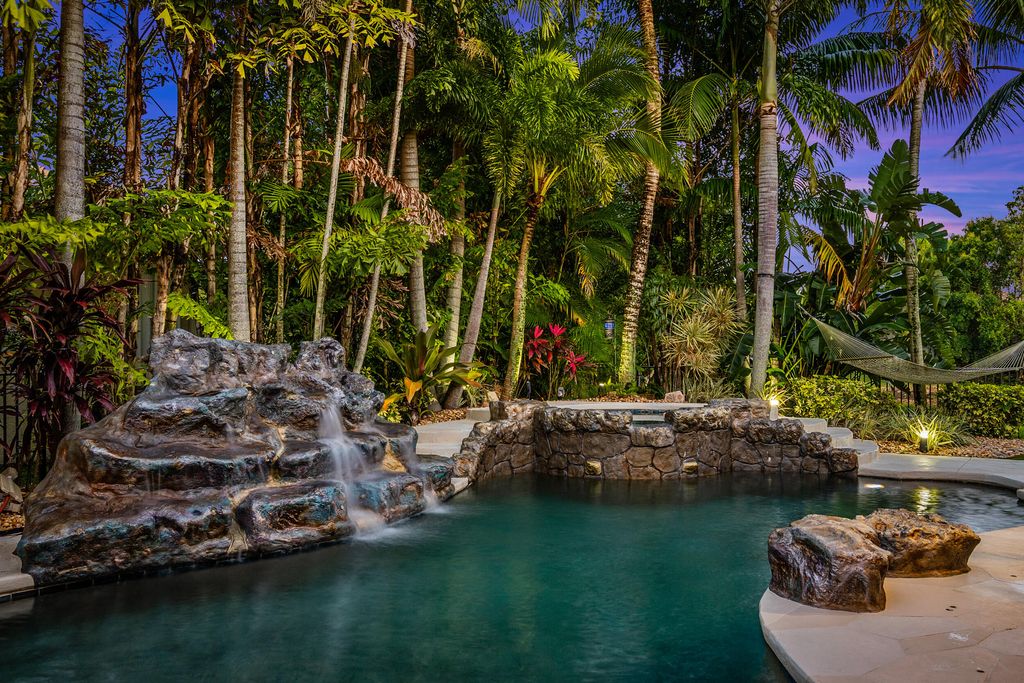 Photo of 108 Via Catalunha, Jupiter, FL 33458 (MLS # R10955556)