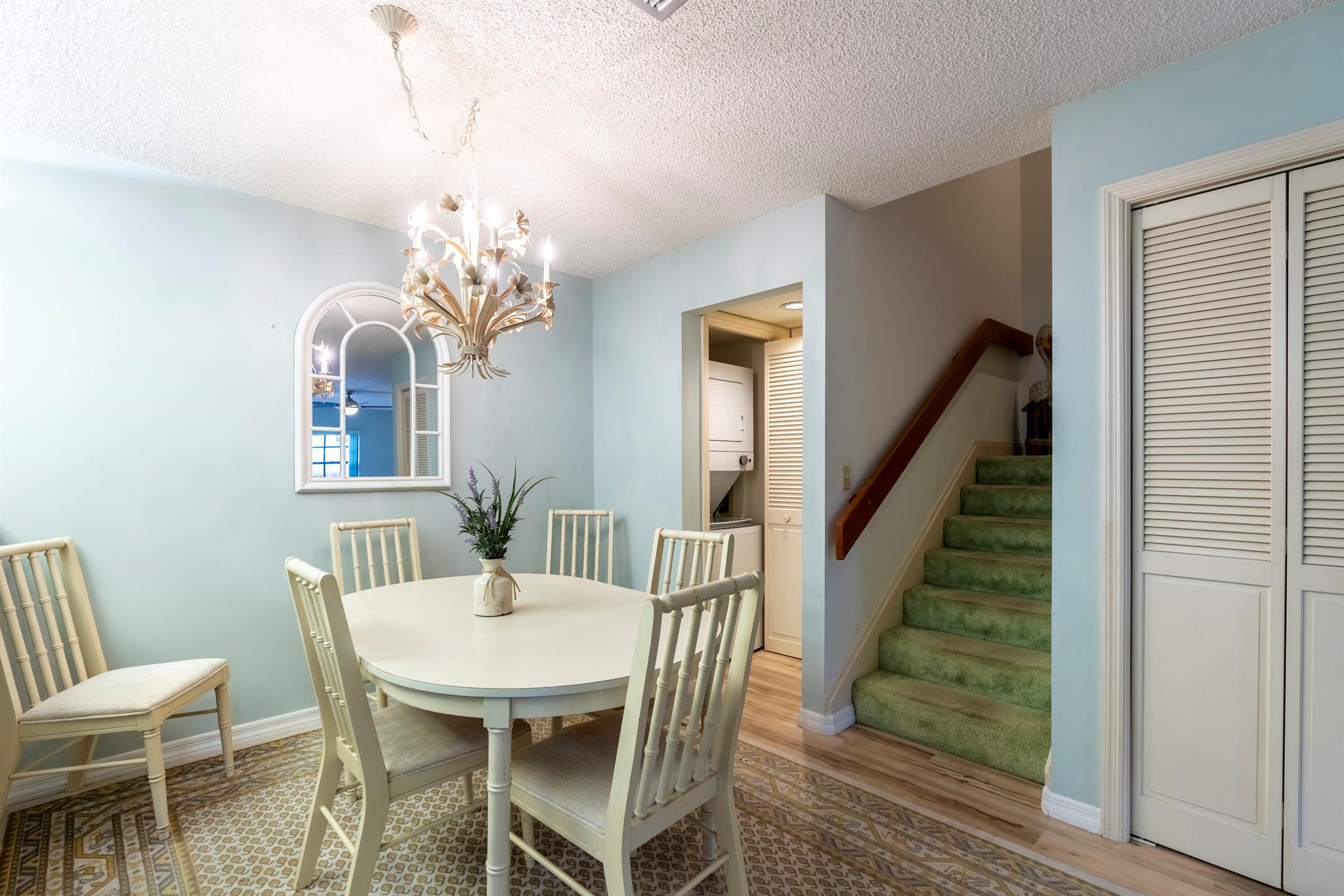 JAMESTOWN AT HERITAGE RID - Residential