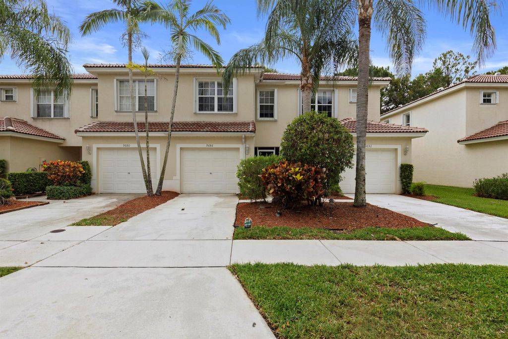 Photo of 9686 Lago Drive, Boynton Beach, FL 33472 (MLS # R11095794)
