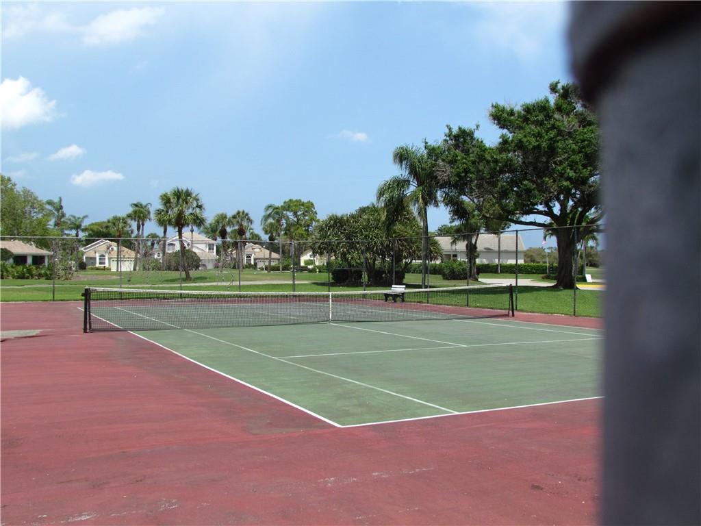 EASTPOINTE BRIARWOOD - Residential