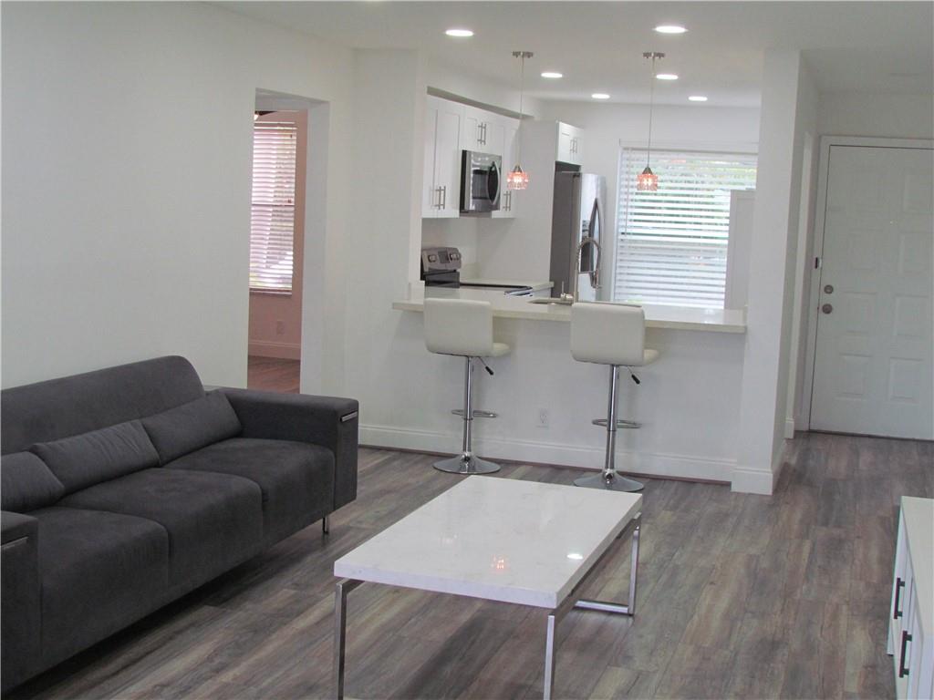 EASTPOINTE BRIARWOOD - Residential