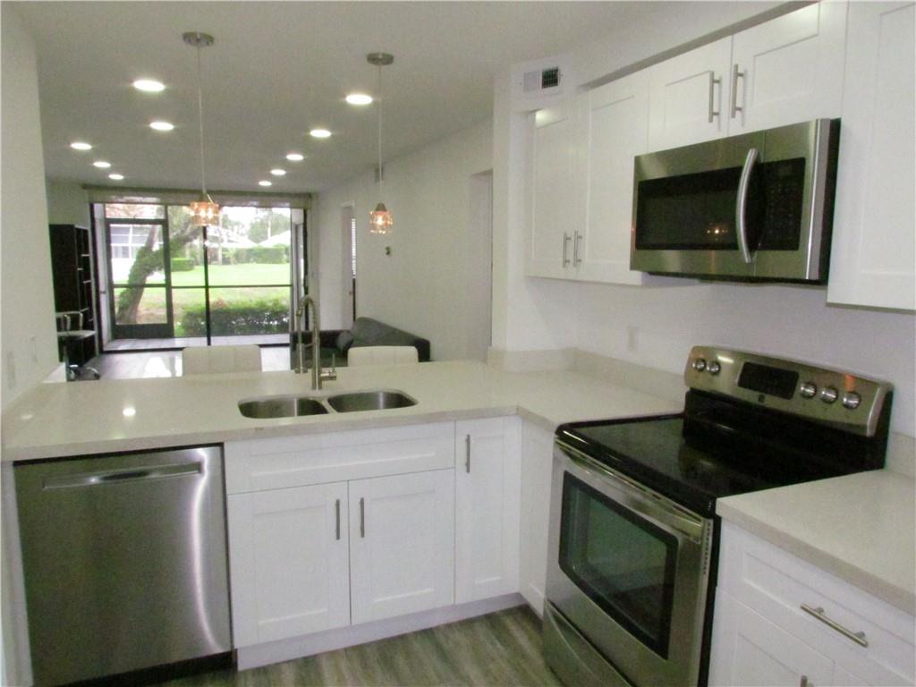 EASTPOINTE BRIARWOOD - Residential