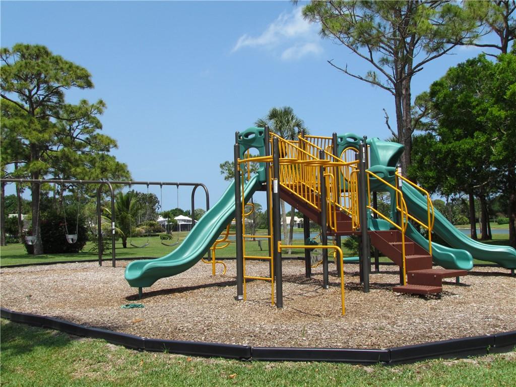 EASTPOINTE BRIARWOOD - Residential
