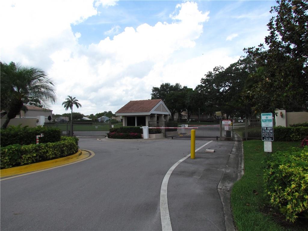 EASTPOINTE BRIARWOOD - Residential