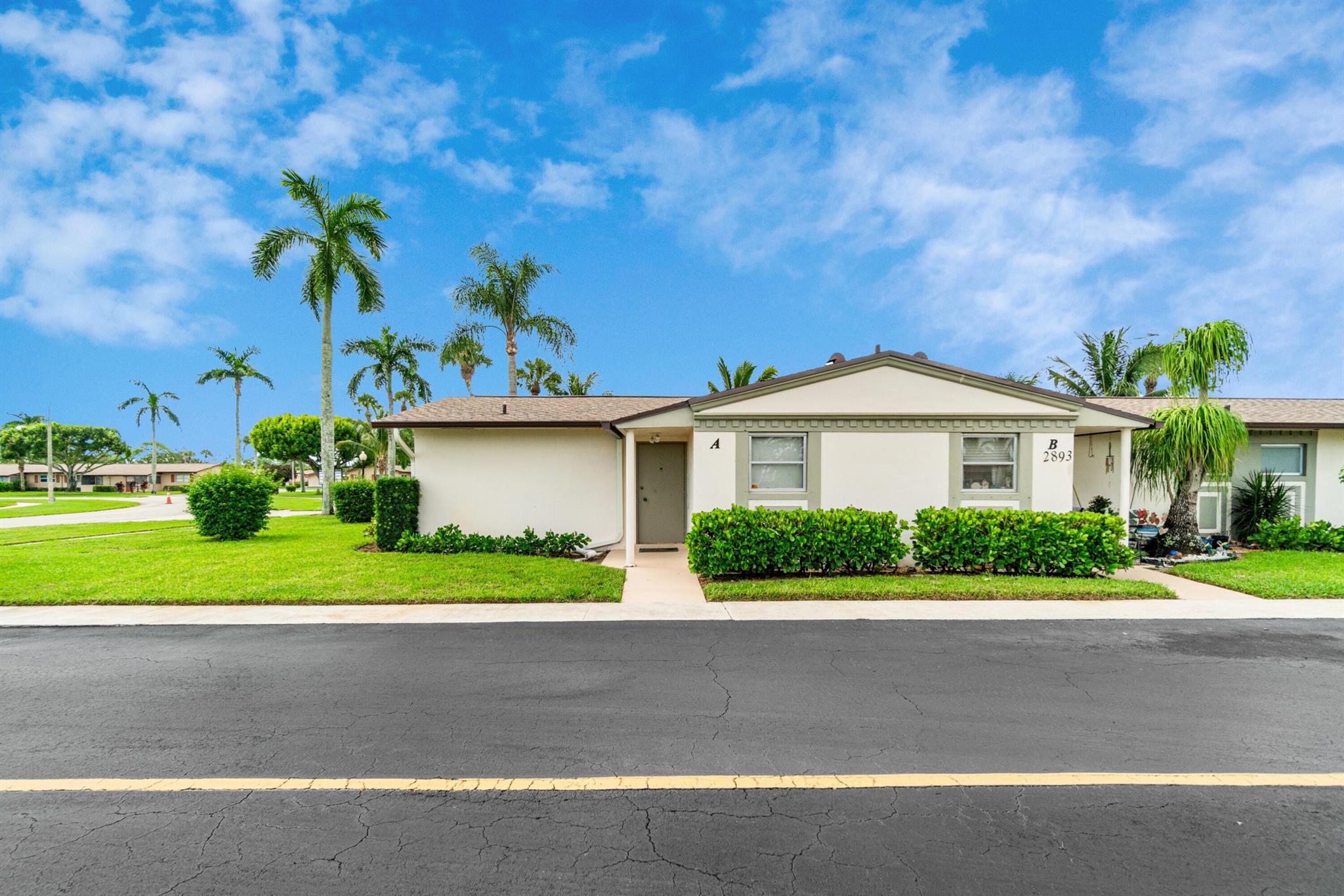 Rarely available end-unit for sale in Crosley at Cresthaven Villas! This 1-bedroom, 1-bathroom condo offers the ease of one-story living in one of the most sought-after 55+ communities. Loaded with potential, the layout includes an open living and dining area with sliding glass doors that lead out to a covered and enclosed patio that offers a large storage closet. The entryway, kitchen, and dining area feature beautiful, large-format tile. The bedroom is filled with natural light thanks to extra windows only found in end units. The updated bathroom features a step-in shower, and an additional feature includes a walk-in utility closet providing even more storage space. New electrical panel (2023), and water heater (2012)