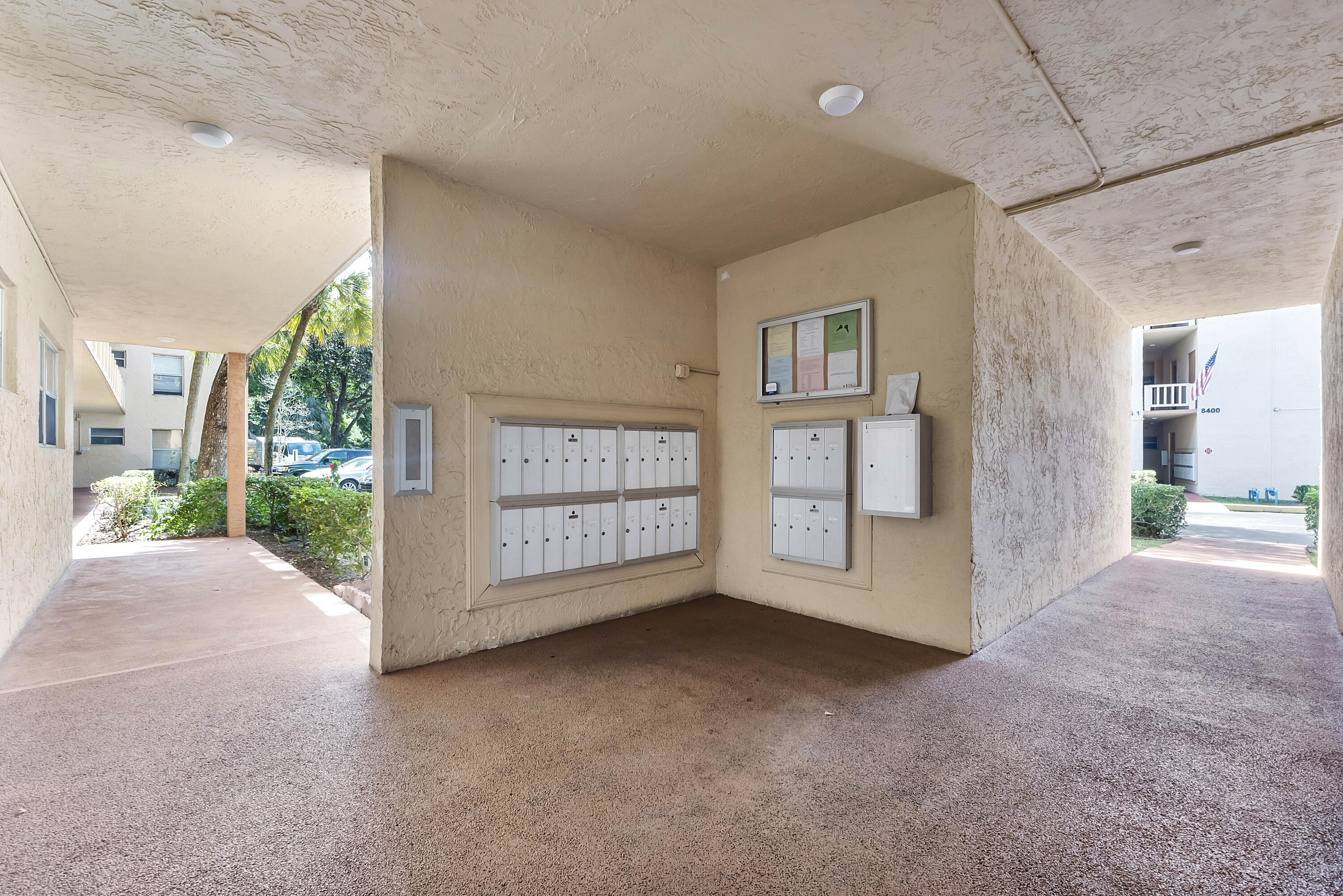 ROKEST CONDOMINIUM APARTMENTS - Residential