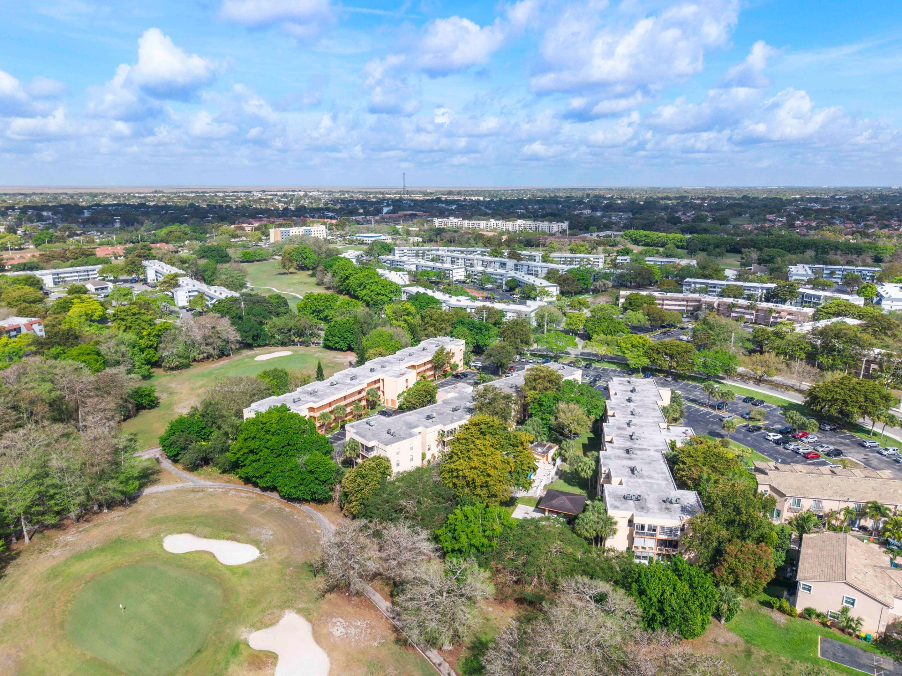 ROKEST CONDOMINIUM APARTMENTS - Residential