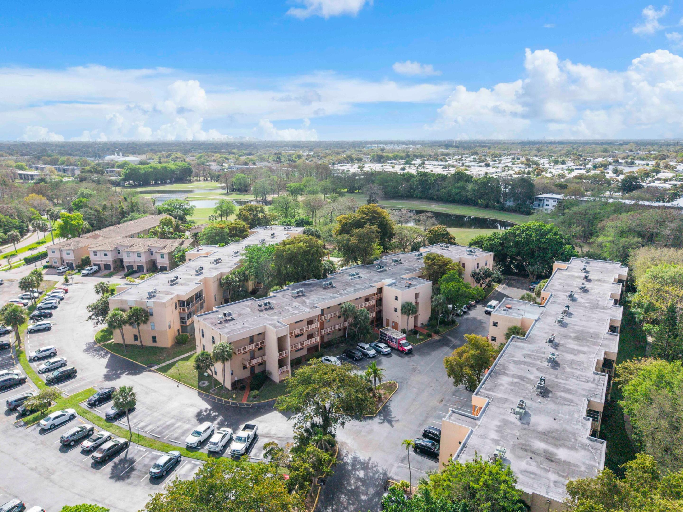 ROKEST CONDOMINIUM APARTMENTS - Residential