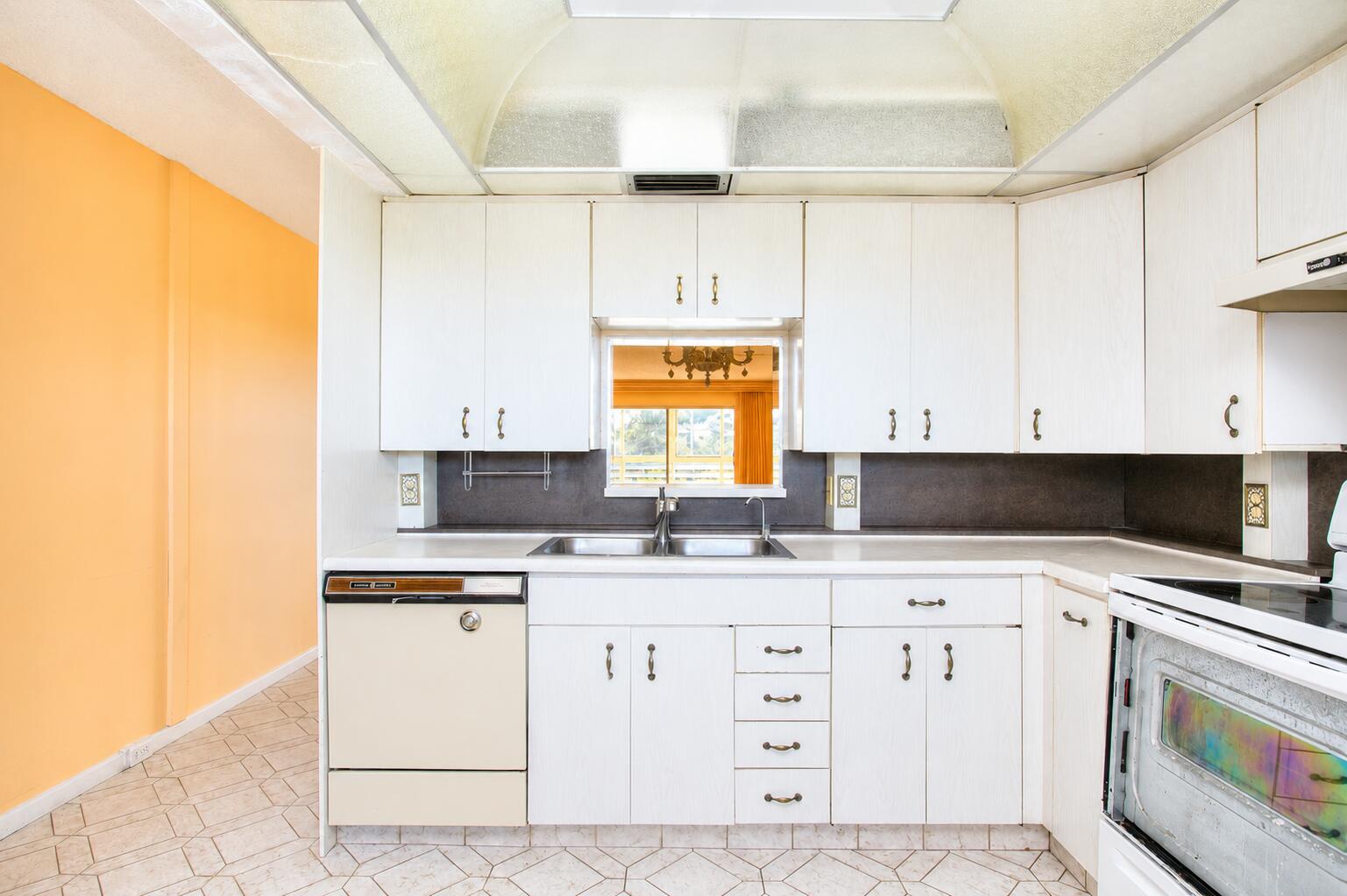 ANTIGUA VILLAGE I D CONDO - Residential