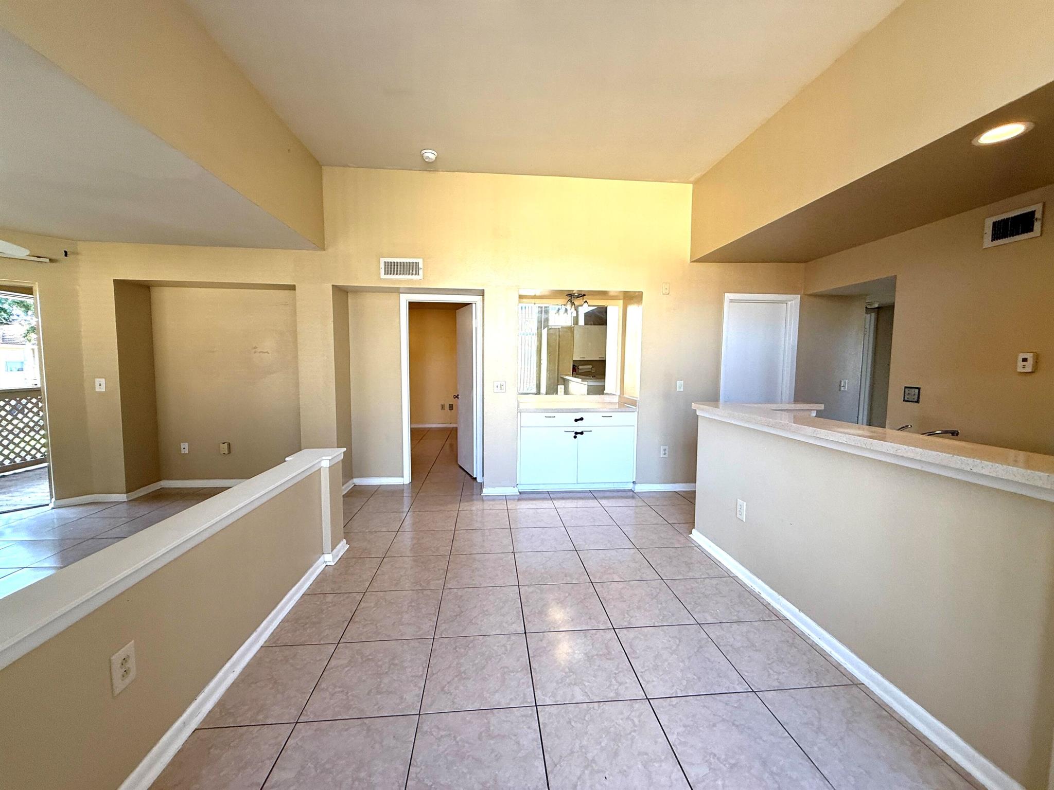 PALM LAKE CONDO - Residential Lease