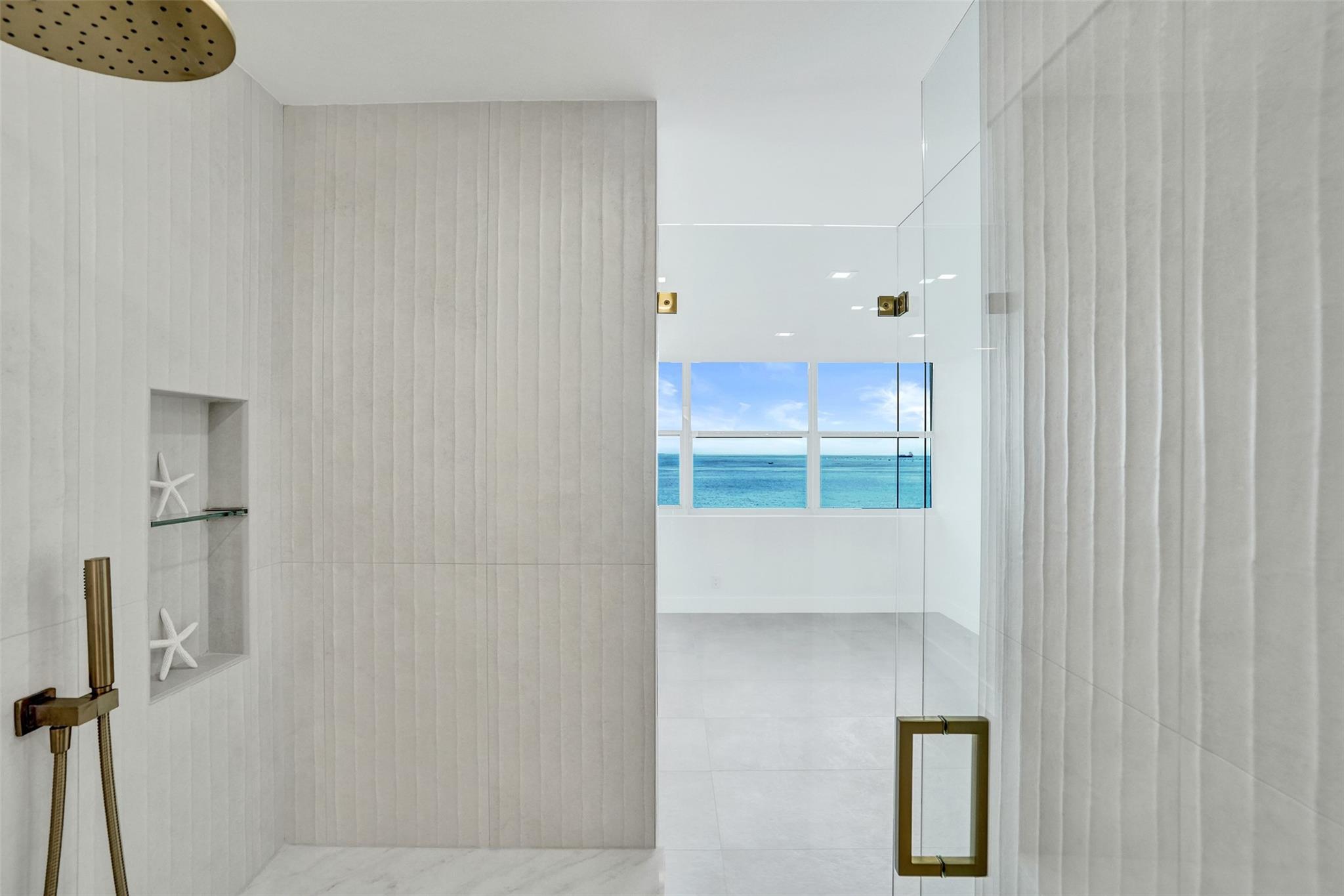 Seasons Condo - Residential