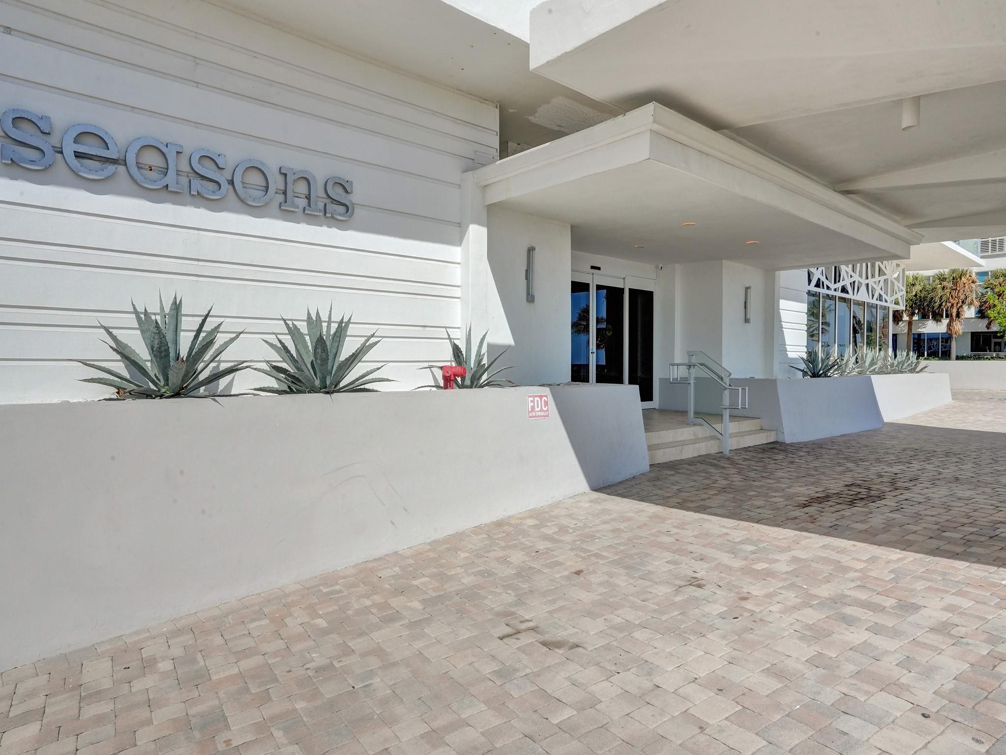 Seasons Condo - Residential