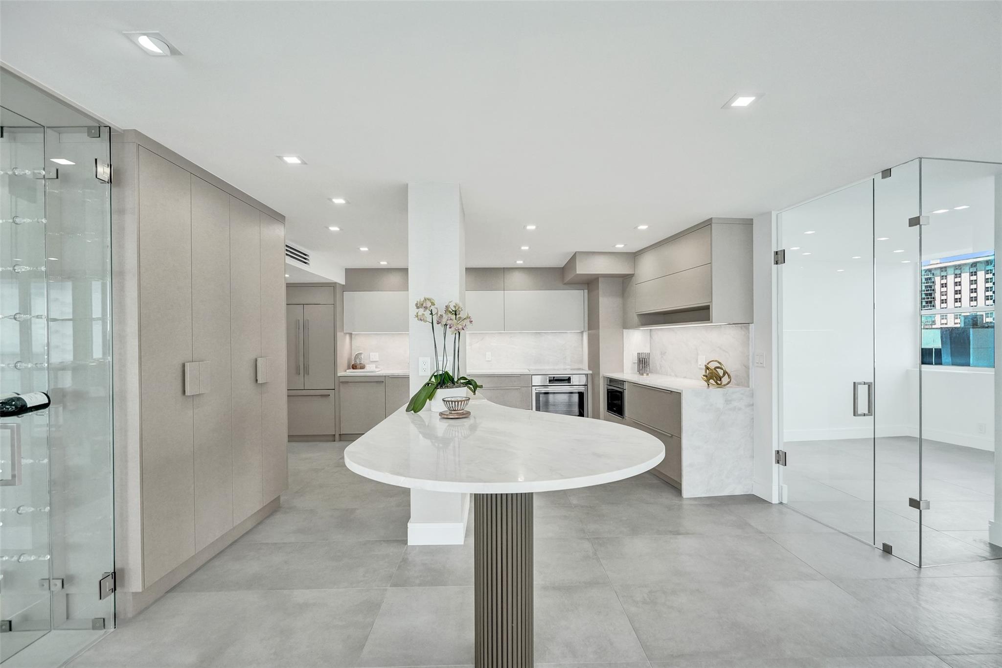 Seasons Condo - Residential