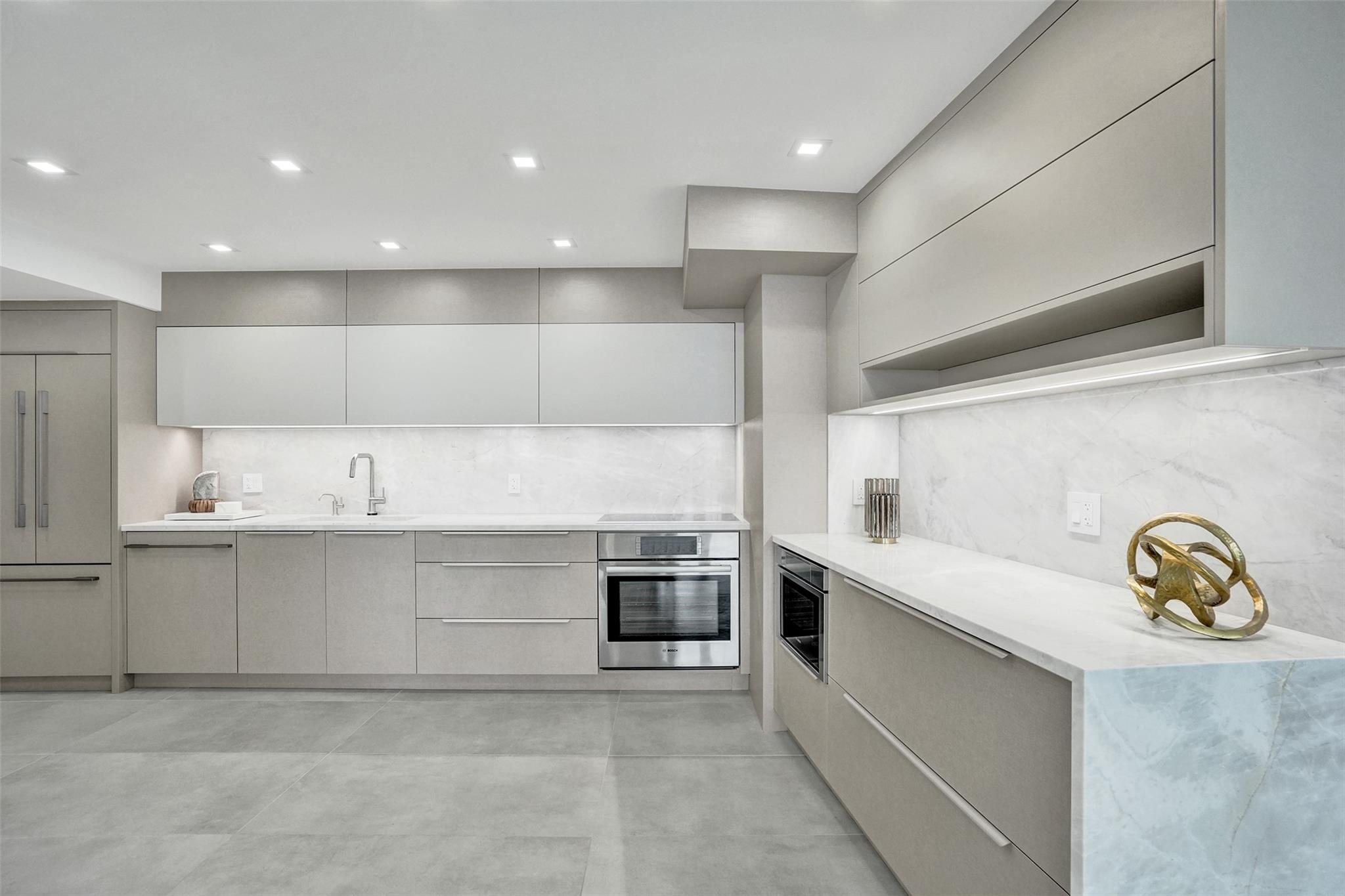 View photos, virtual tours, details... 209 N Fort Lauderdale Beach Blvd 6B