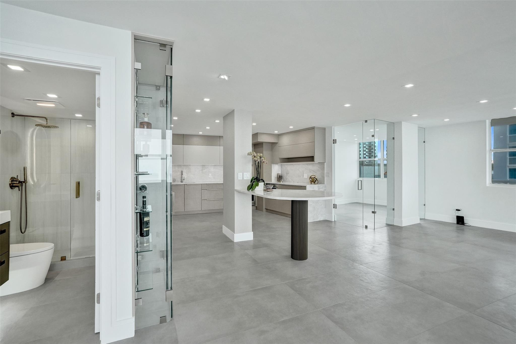 Seasons Condo - Residential