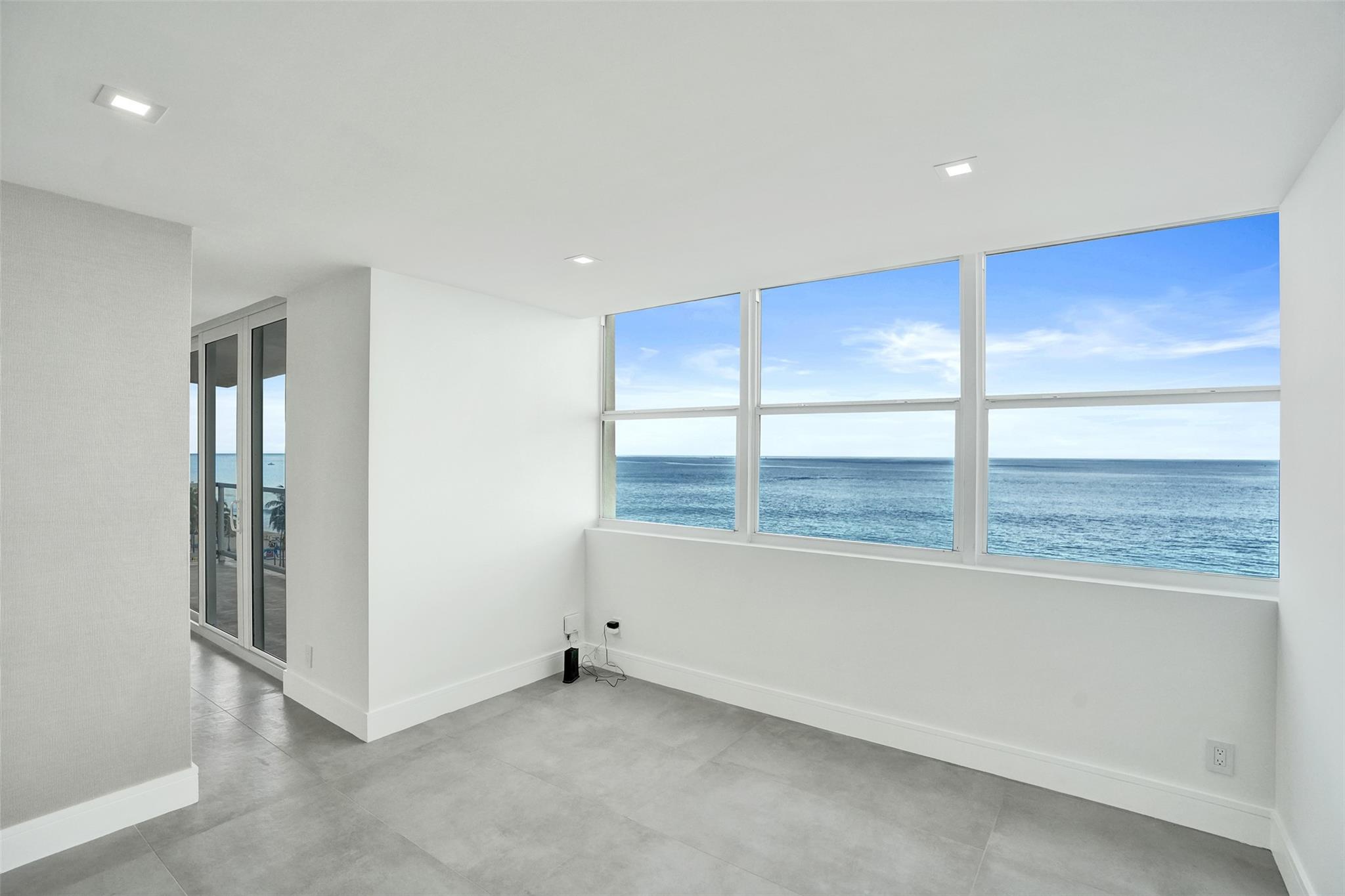 Seasons Condo - Residential