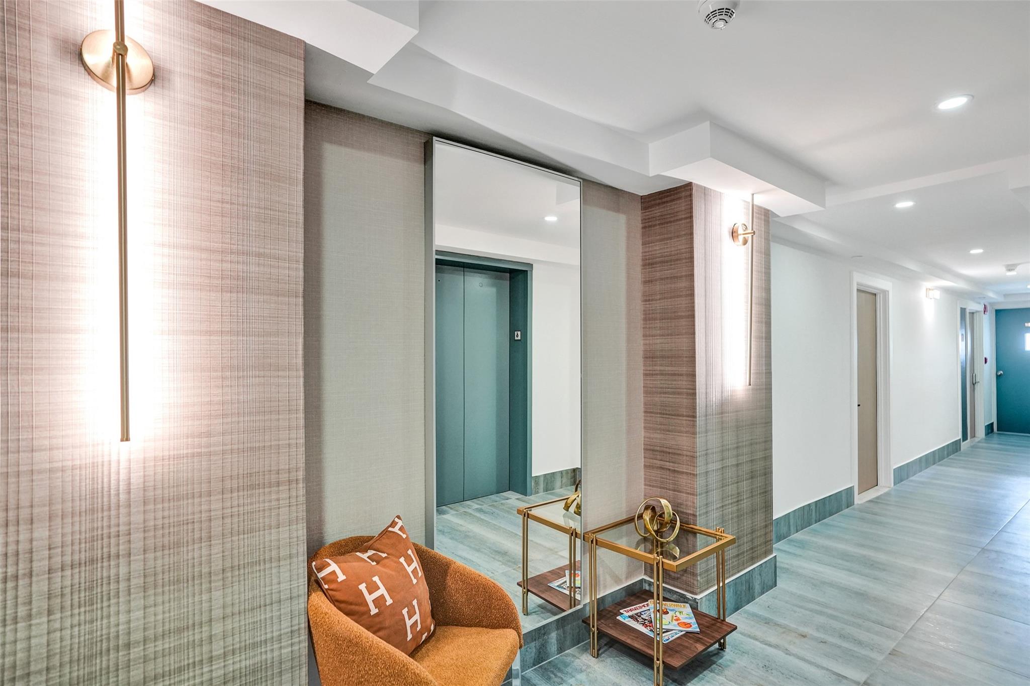 Seasons Condo - Residential