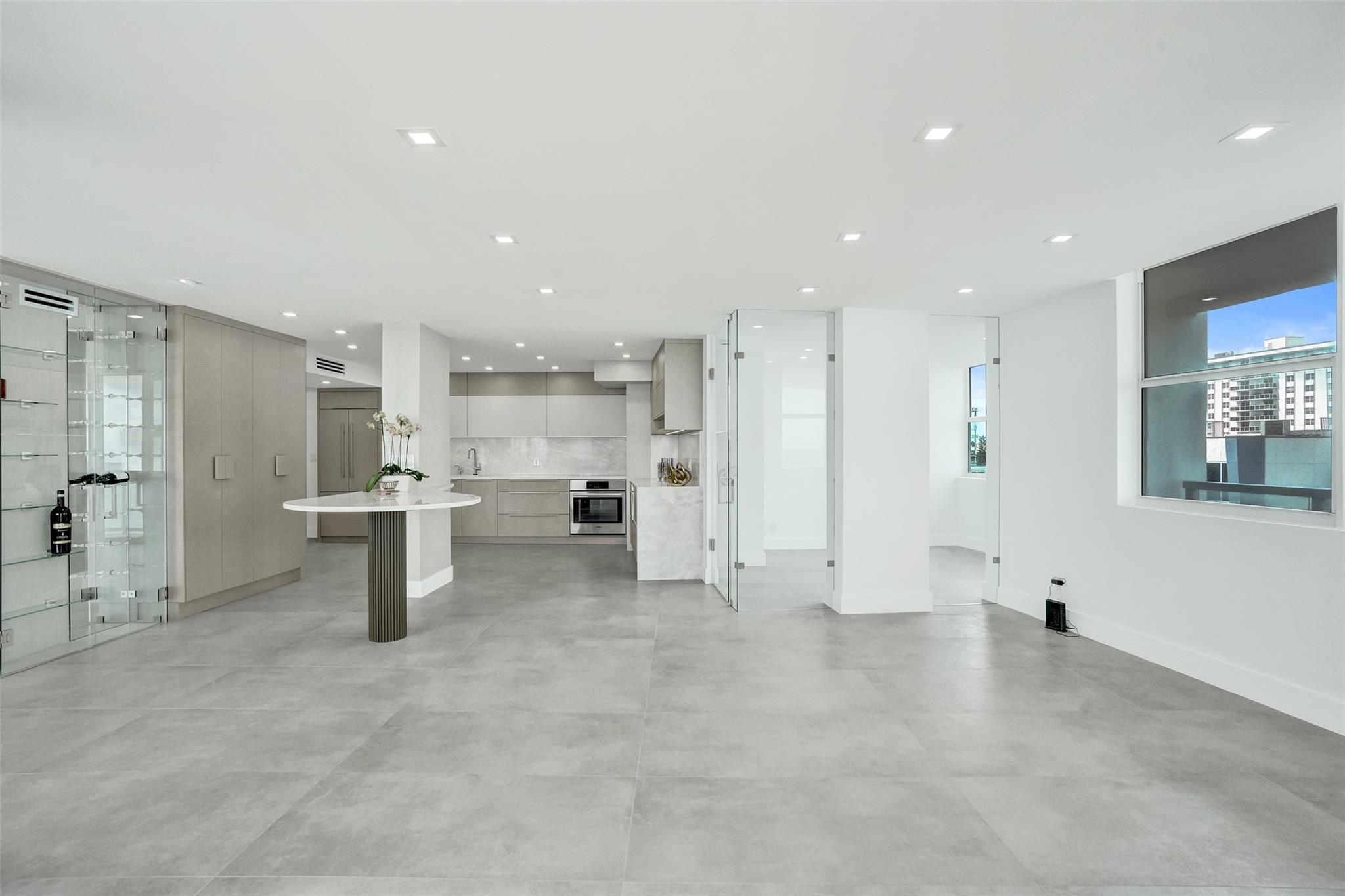 Seasons Condo - Residential