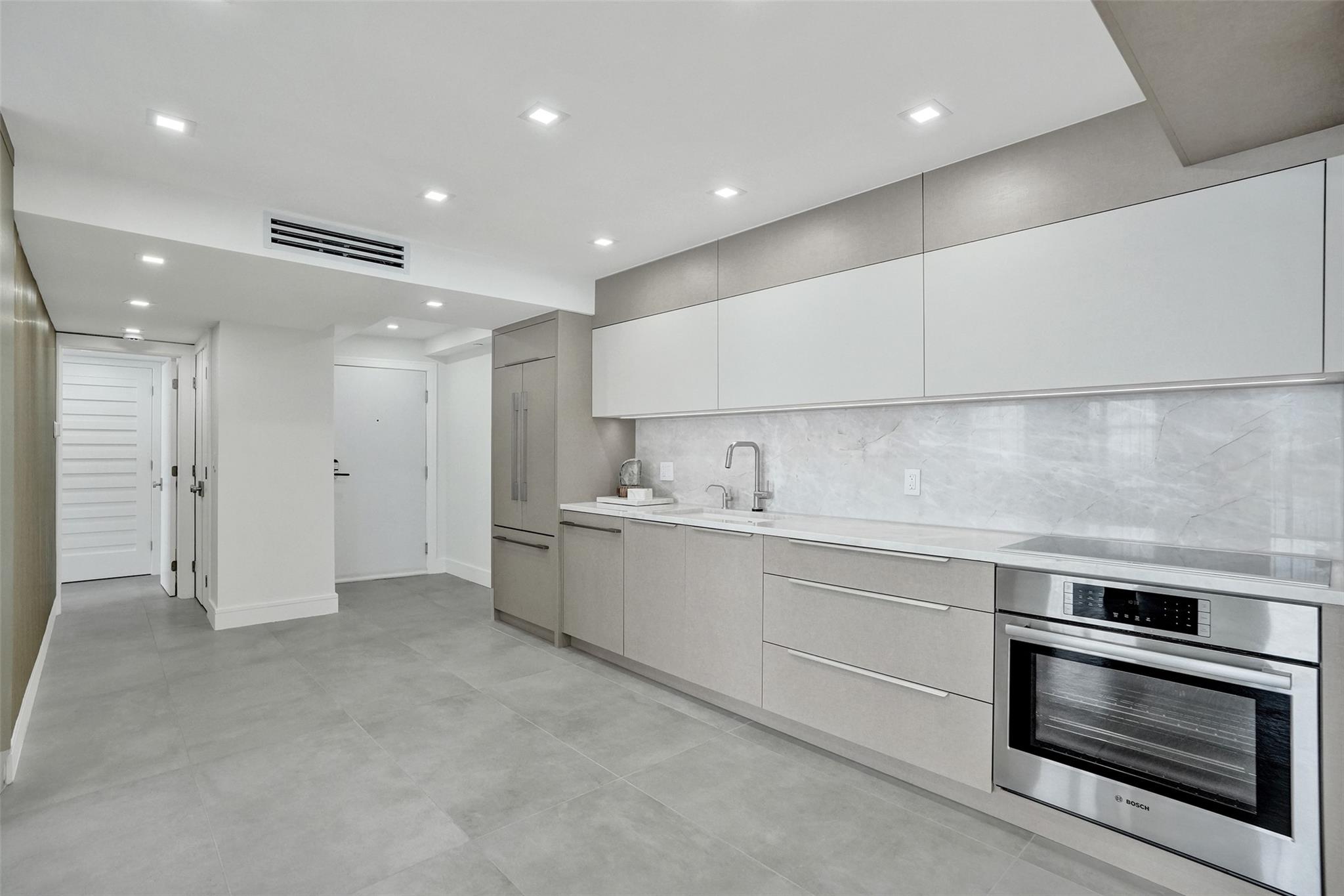 Seasons Condo - Residential