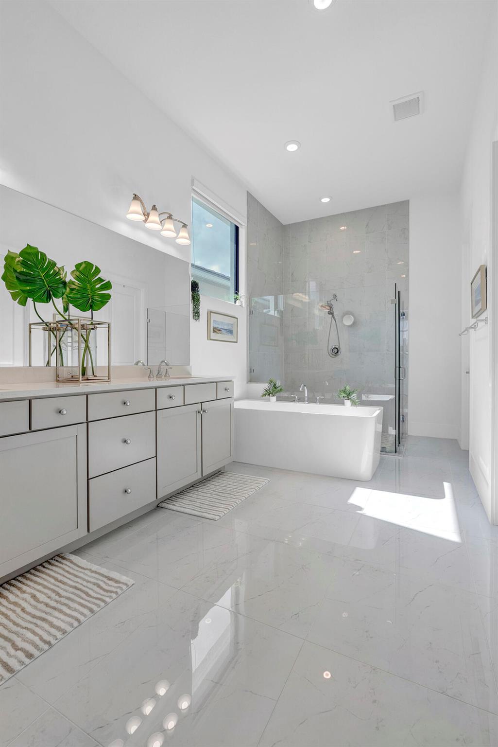 CRESSWIND PALM BEACH - Residential