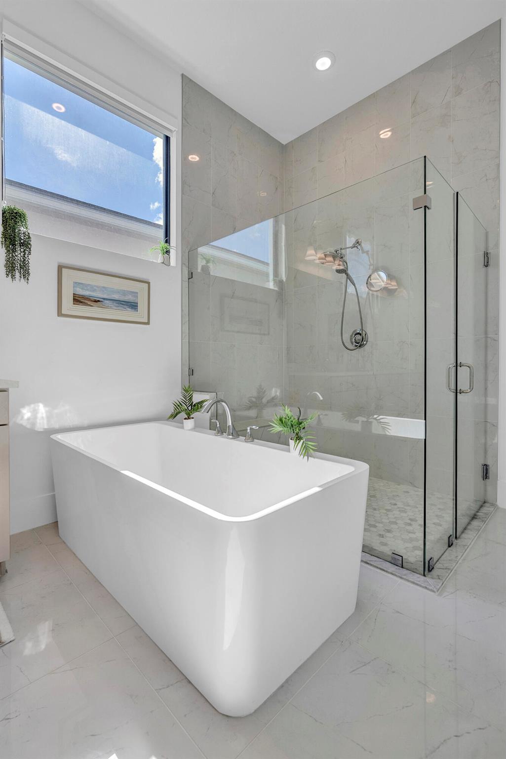 CRESSWIND PALM BEACH - Residential