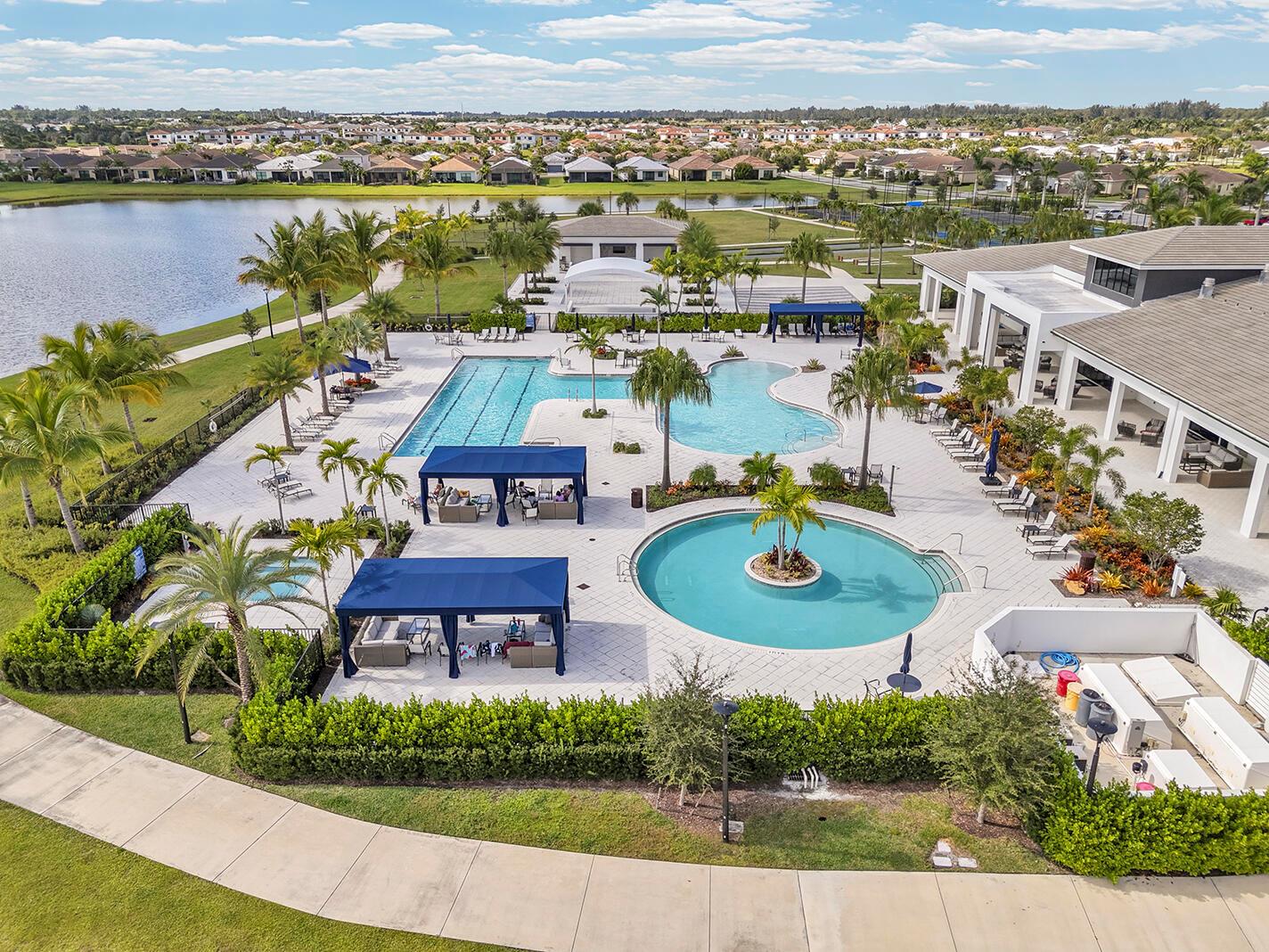 CRESSWIND PALM BEACH - Residential