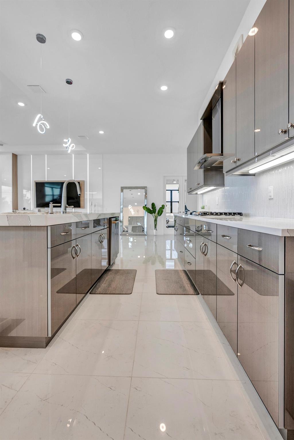 CRESSWIND PALM BEACH - Residential