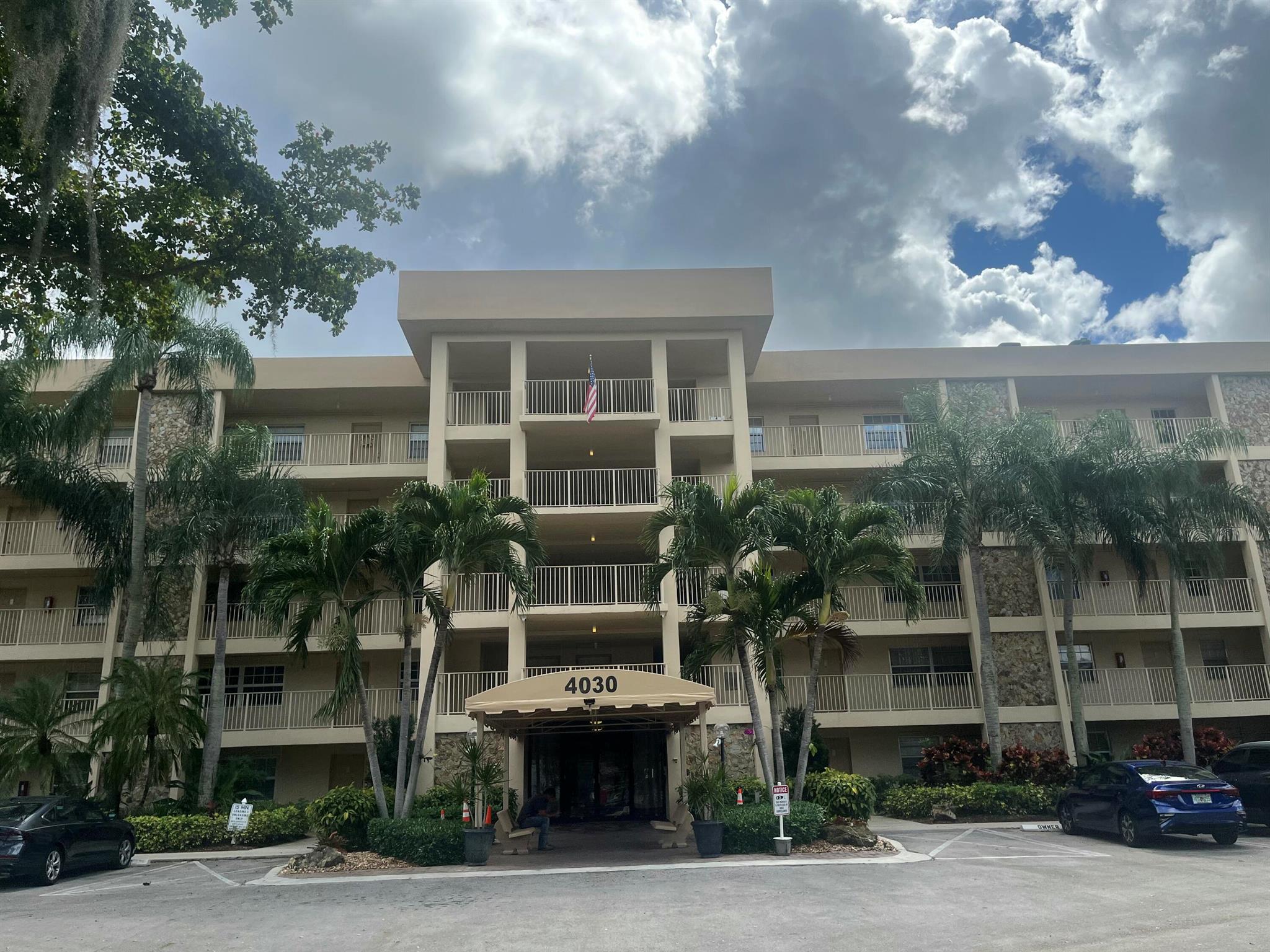 4030 W Palm Aire Drive 206