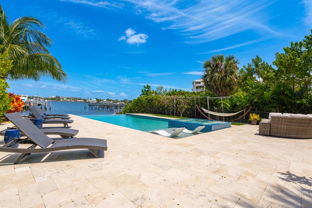 LANTANA POINT - Residential