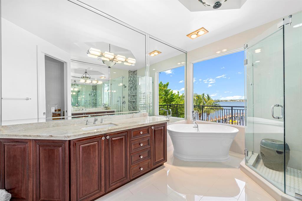 LANTANA POINT - Residential