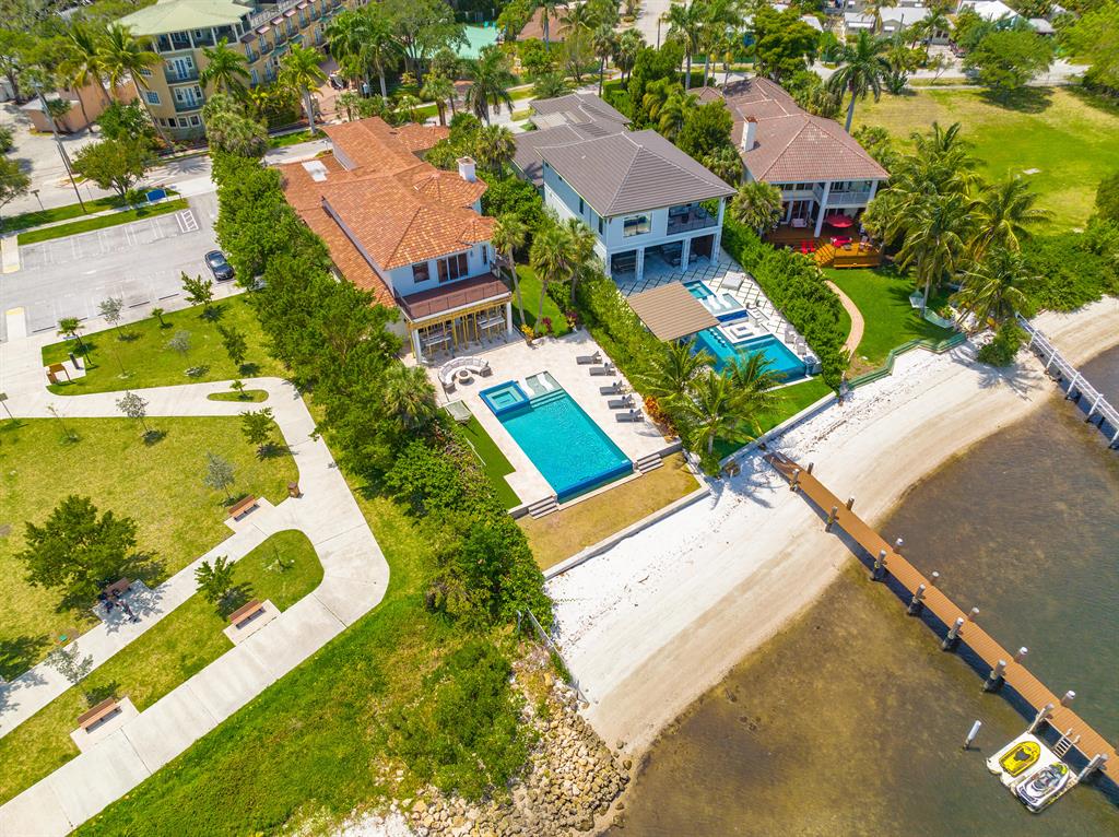 LANTANA POINT - Residential