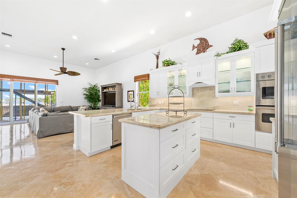 LANTANA POINT - Residential