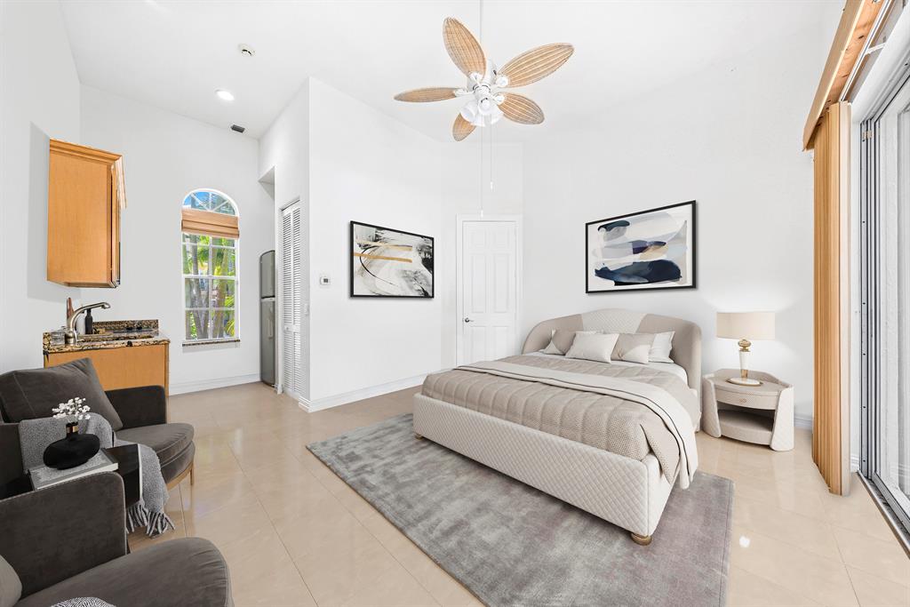 LANTANA POINT - Residential