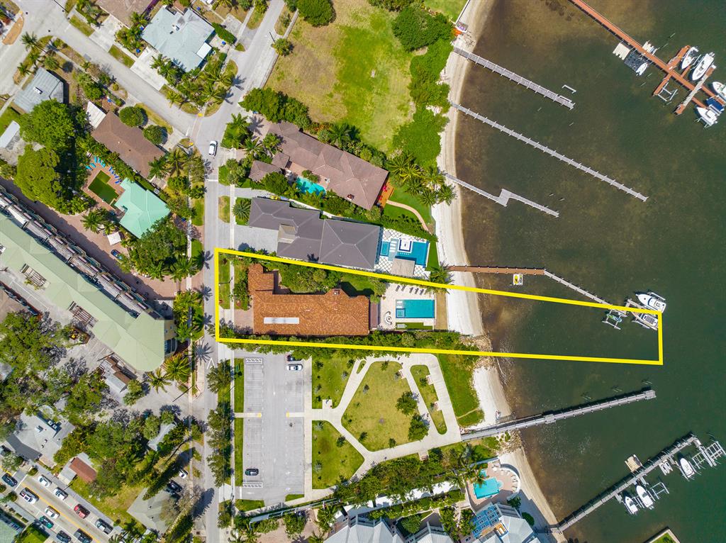 LANTANA POINT - Residential