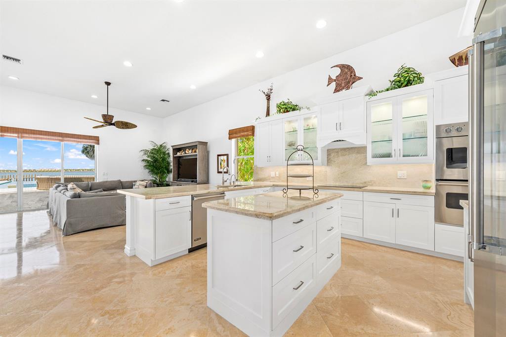 LANTANA POINT - Residential