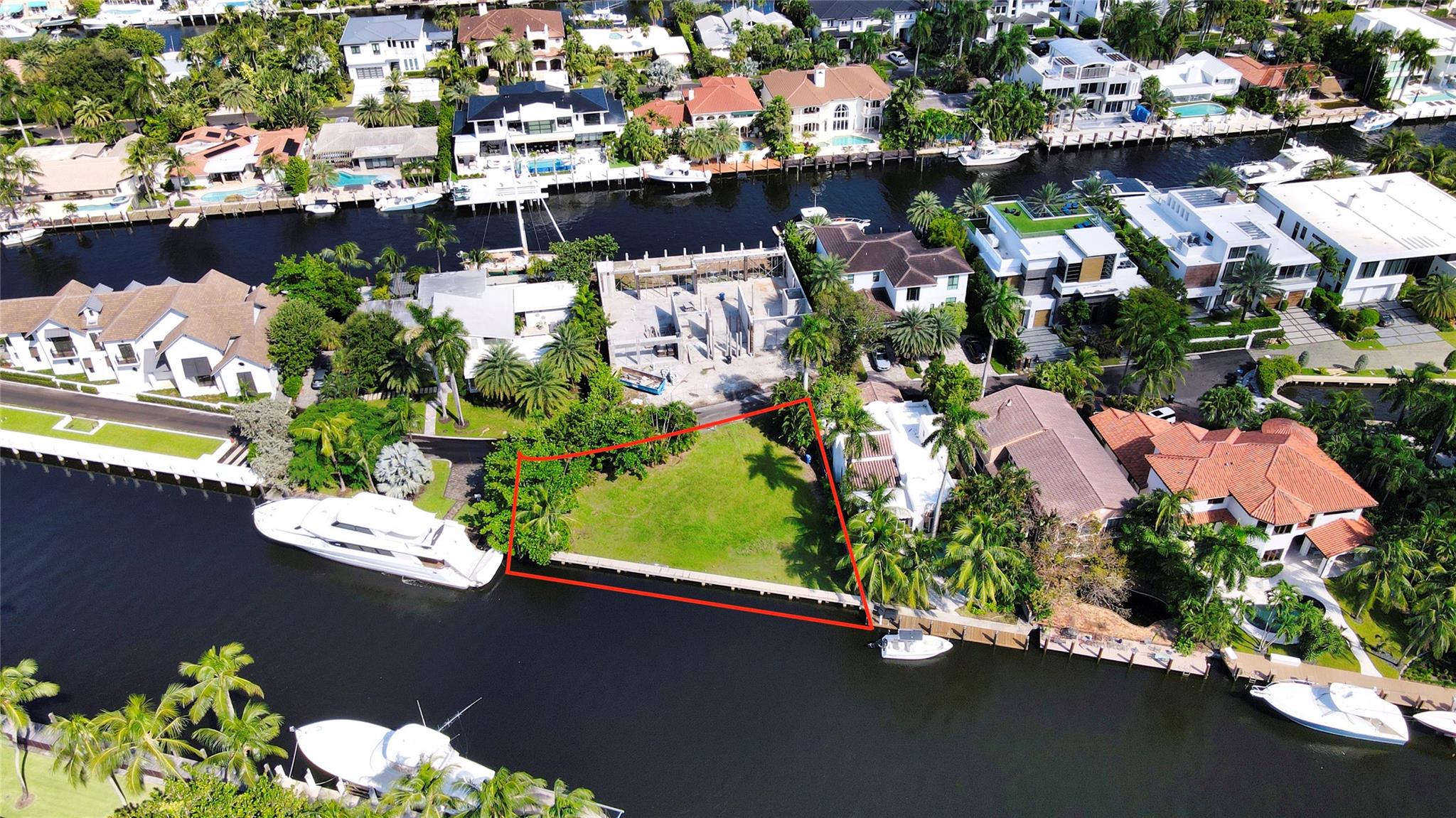 Las Olas Isles - Land