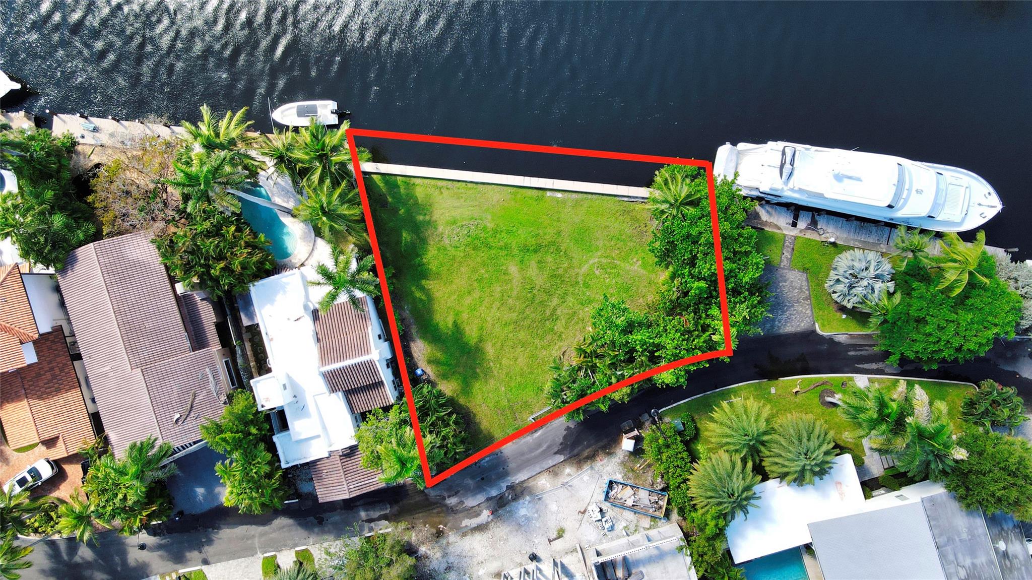 Las Olas Isles - Land