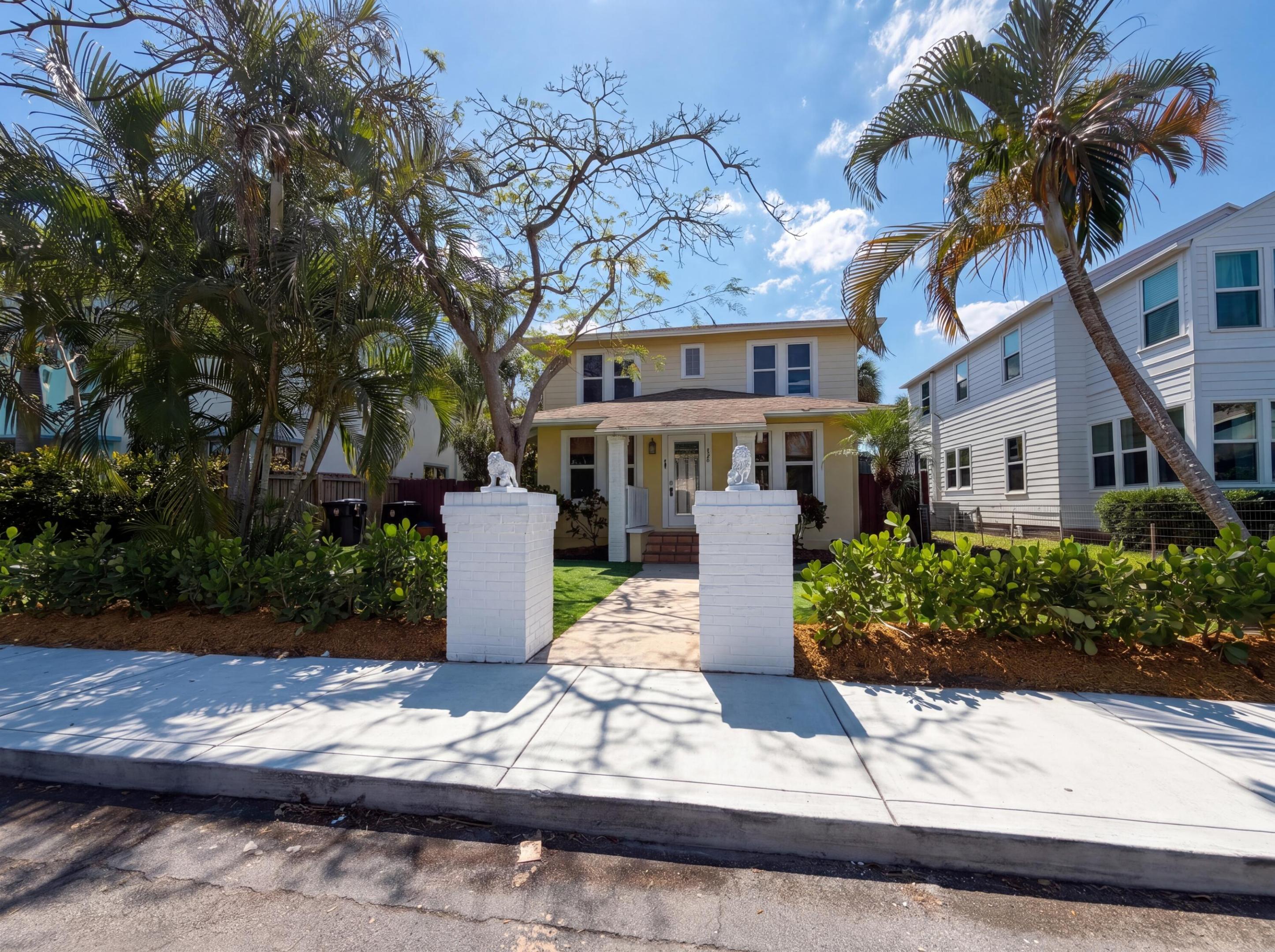 LAKE WORTH TOWN OF - Residential