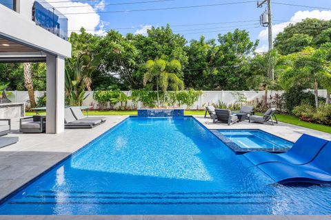 Tiny photo for 245 NE 6th Court, Boca Raton, FL 33432 (MLS # R11135932)