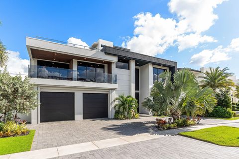 Tiny photo for 245 NE 6th Court, Boca Raton, FL 33432 (MLS # R11135932)