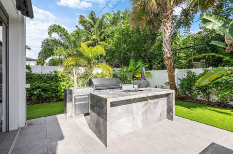 Tiny photo for 245 NE 6th Court, Boca Raton, FL 33432 (MLS # R11135932)