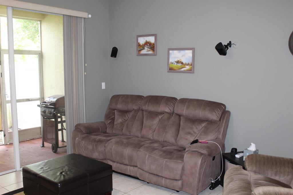 CHARTER CLUB OF PALM BEACH - Residential