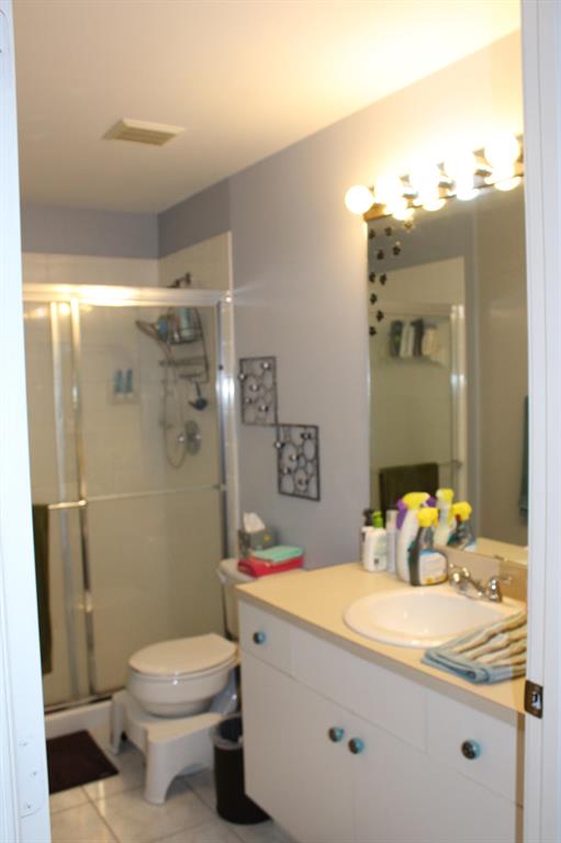 CHARTER CLUB OF PALM BEACH - Residential