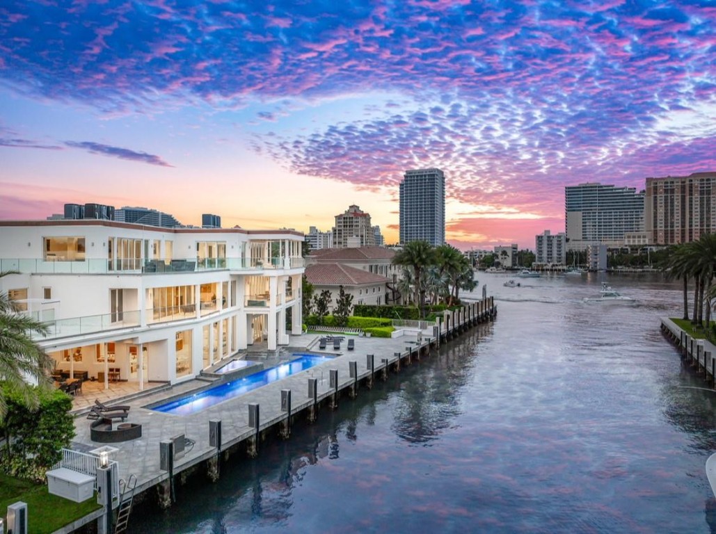 Pelican Isle 21-19 B - Residential