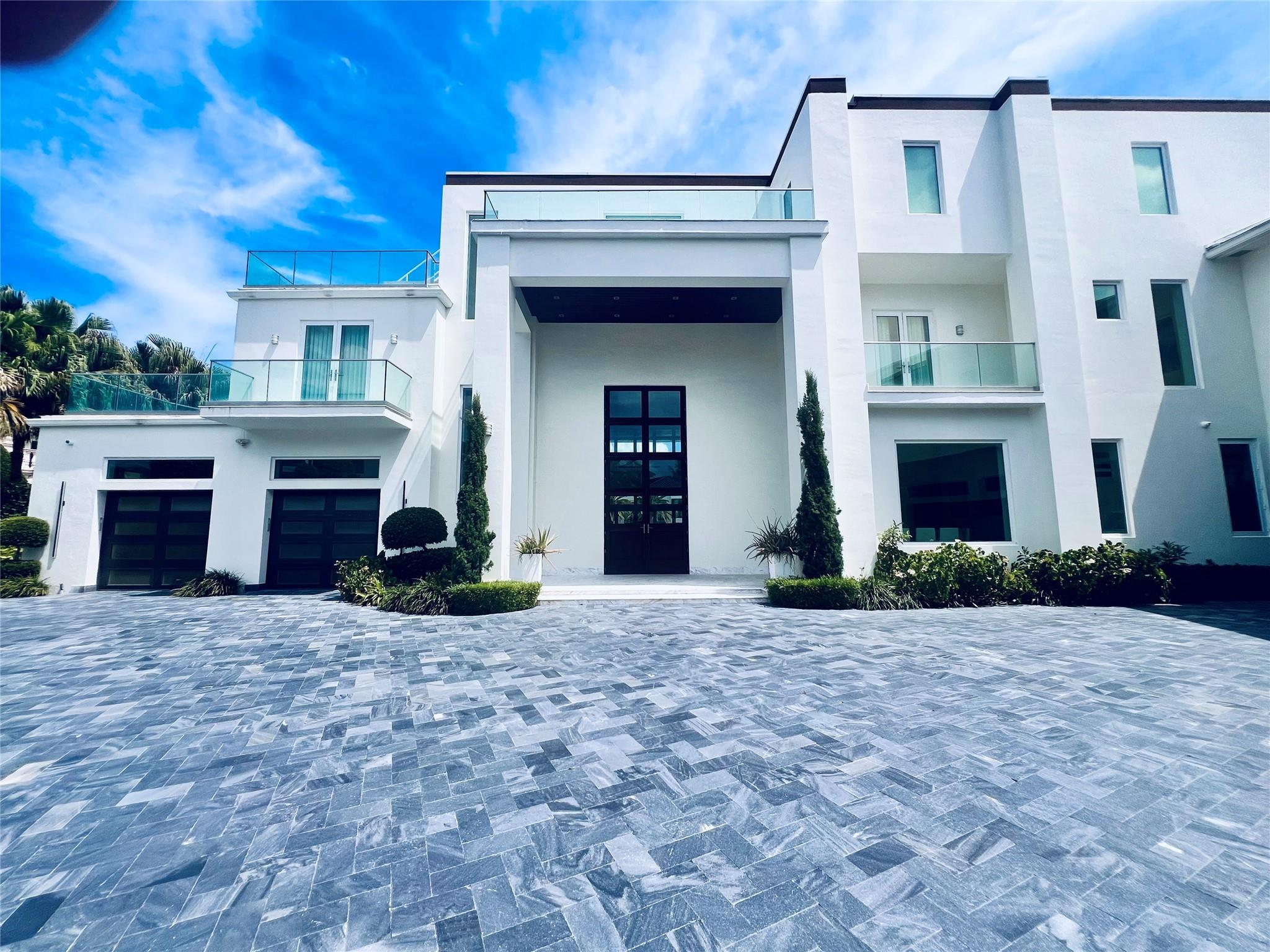 4 Pelican Dr, Fort Lauderdale, FL, 33301/$26,900,000 2 4 Pelican Dr