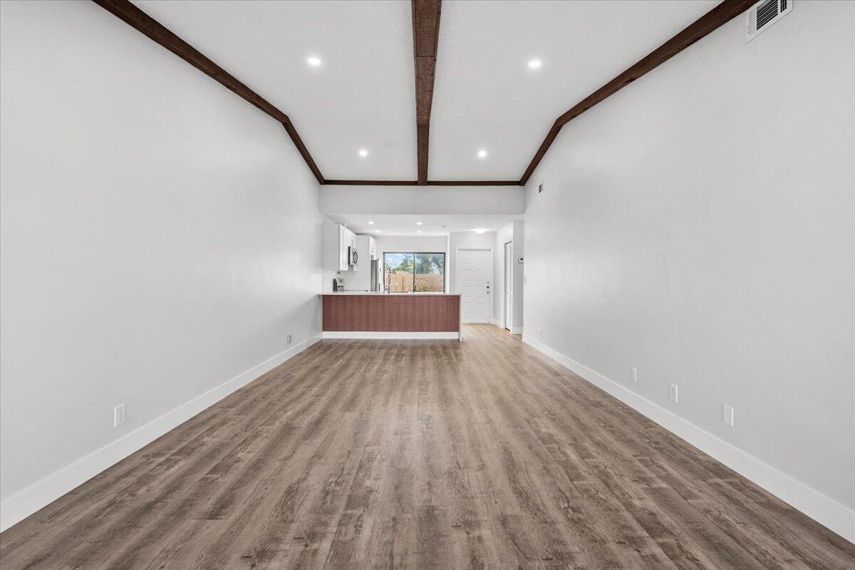 WOODLAKE ISLES - Residential