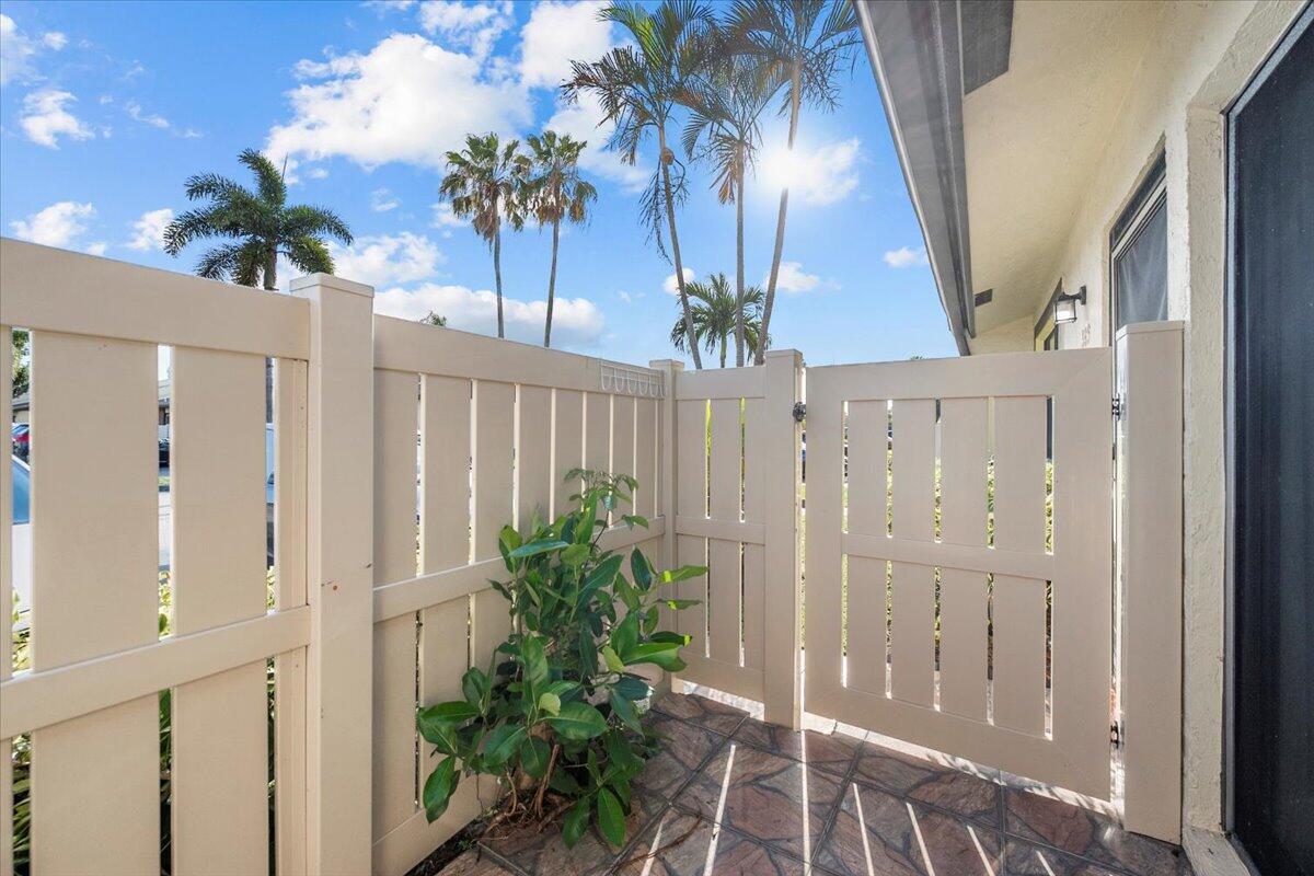 WOODLAKE ISLES - Residential