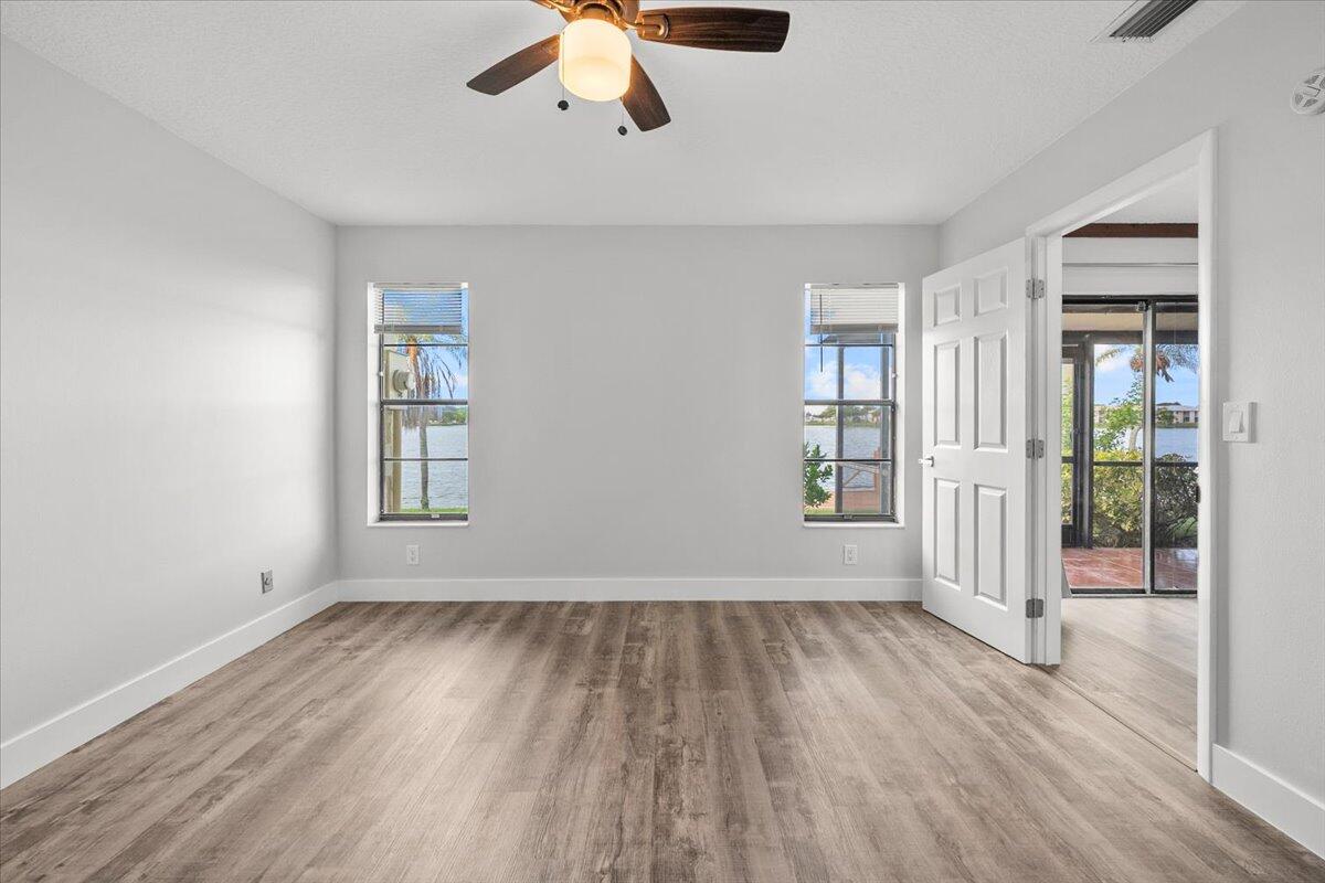 WOODLAKE ISLES - Residential