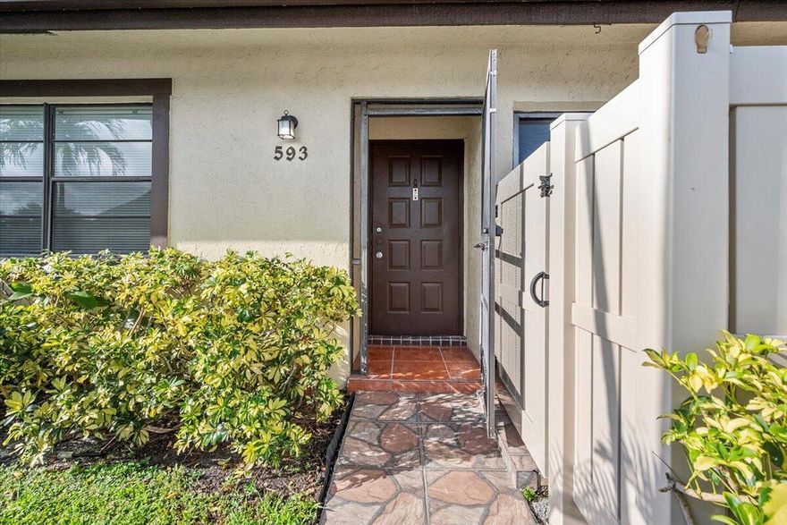 Come see this fully renovated 2 bed 2 bath Villa in Woodlake Isles. Features an open concept kitchen with brand new cabinets, kitchen appliances, with a lakefront view and PRIVATE DOCK! Property is fully permitted and has a new roof!